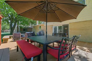 619 E Bauer Rd, Naperville, IL 60563 - Photo 23