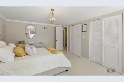 619 E Bauer Road, Naperville, IL 60563 - Photo 15