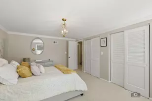 619 E Bauer Rd, Naperville, IL 60563 - Photo 15