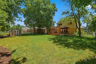 619 E Bauer Rd, Naperville, IL 60563 - Photo 25