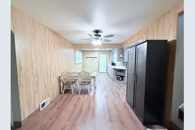 2224 Lawndale Avenue, Rockford, IL 61103 - Photo 13
