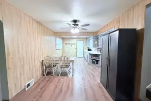 2224 Lawndale Ave, Rockford, IL 61103 - Photo 13
