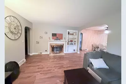 2224 Lawndale Avenue, Rockford, IL 61103 - Photo 5