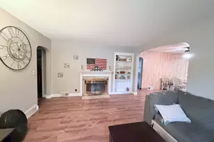 2224 Lawndale Ave, Rockford, IL 61103 - Photo 5
