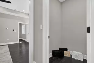 234 E 58th Pl, Westmont, IL 60559 - Photo 47