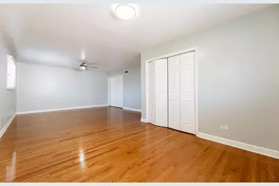 13029 S Baltimore Avenue, Chicago, IL 60633 - Photo 11