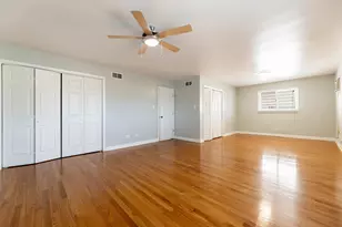 13029 S Baltimore Ave, Chicago, IL 60633 - Photo 9