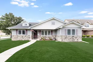 6116 W 94th St, Oak Lawn, IL 60453 - Photo 1