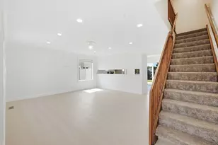 1320 Burns Dr, Elgin, IL 60120 - Photo 5