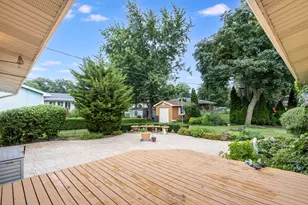 642 Country Ln, Beecher, IL 60401 - Photo 5