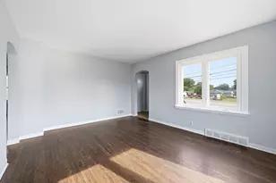 404 River Oaks Dr, Calumet City, IL 60409 - Photo 5