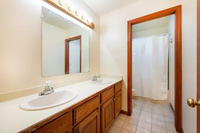 10410 Saddlebred Trail, Woodstock, IL 60098 - Photo 31