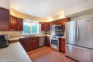 10410 Saddlebred Trail, Woodstock, IL 60098 - Photo 7