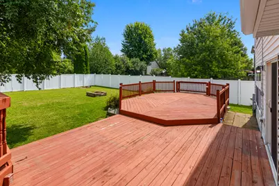 752 Kensington Boulevard, Dekalb, IL 60115 - Photo 35