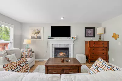 752 Kensington Boulevard, Dekalb, IL 60115 - Photo 11