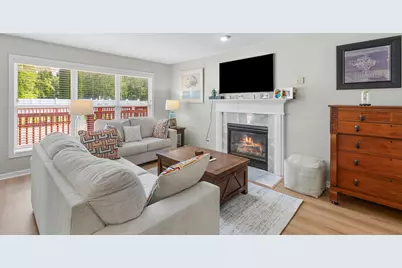752 Kensington Boulevard, Dekalb, IL 60115 - Photo 13