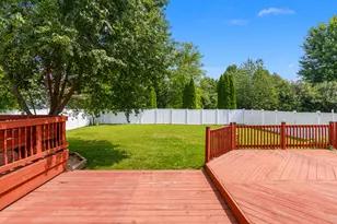 752 Kensington Blvd, Dekalb, IL 60115 - Photo 33
