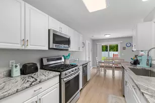752 Kensington Blvd, Dekalb, IL 60115 - Photo 7