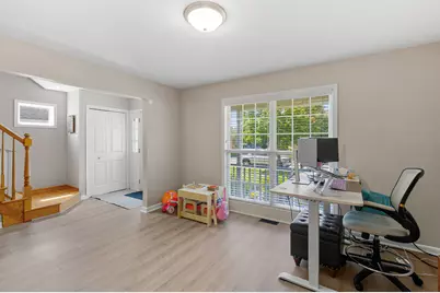 752 Kensington Boulevard, Dekalb, IL 60115 - Photo 3