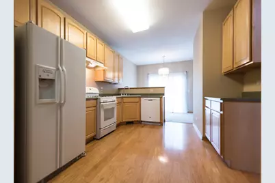 309 Abington Woods Drive, Aurora, IL 60502 - Photo 5