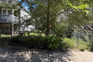 8137 S Muskegon Ave, Chicago, IL 60617 - Photo 1