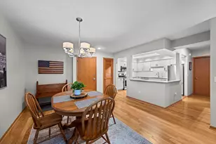5360 N Lowell Ave, Chicago, IL 60630 - Photo 7