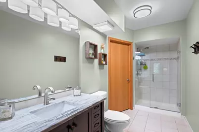 5360 N Lowell Avenue #511, Chicago, IL 60630 - Photo 15