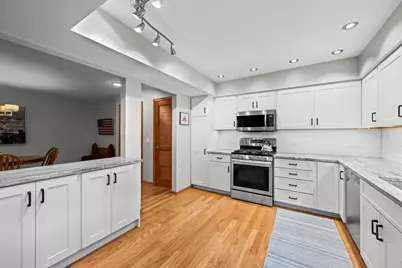5360 N Lowell Avenue #511, Chicago, IL 60630 - Photo 5