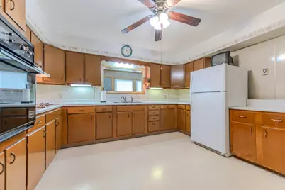 608 E Grant Street, Streator, IL 61364 - Photo 19