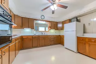 608 E Grant St, Streator, IL 61364 - Photo 19