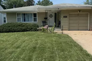 2107 Ohio Pkwy, Rockford, IL 61108 - Photo 1