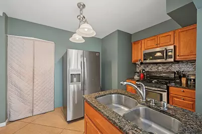 4226 W Haddon Avenue, Chicago, IL 60651 - Photo 7