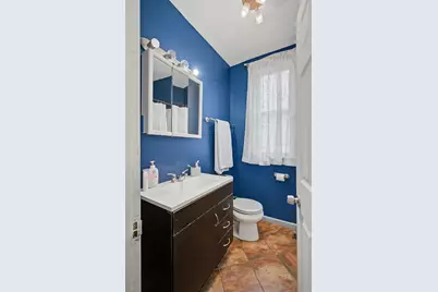 4226 W Haddon Avenue, Chicago, IL 60651 - Photo 11