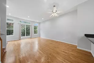 935 W College Pkwy, Chicago, IL 60608 - Photo 5