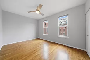 935 W College Pkwy, Chicago, IL 60608 - Photo 23