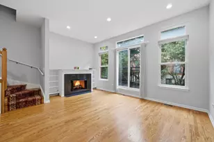 935 W College Pkwy, Chicago, IL 60608 - Photo 7