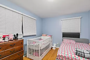 140 Skyline Dr, Carpentersville, IL 60110 - Photo 11