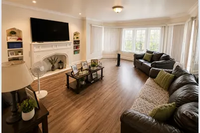 7414 S Chappel Avenue, Chicago, IL 60649 - Photo 11