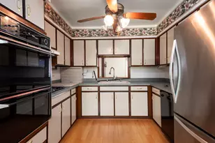4633 176th St, Country Club Hills, IL 60478 - Photo 9