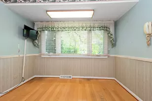 4633 176th St, Country Club Hills, IL 60478 - Photo 11