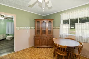 315 W 3rd St, Streator, IL 61364 - Photo 7