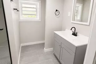 4925 W Henderson St, Chicago, IL 60641 - Photo 3