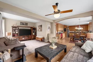254 E Park Ave, Sugar Grove, IL 60554 - Photo 11