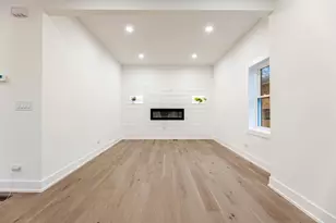 5721 S Newcastle Ave, Chicago, IL 60638 - Photo 5