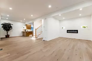 5721 S Newcastle Ave, Chicago, IL 60638 - Photo 3