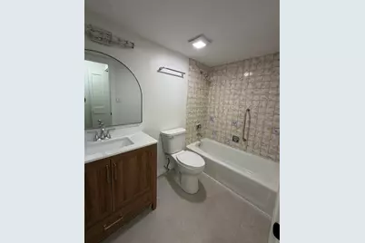 9051 S Roberts Road #205, Hickory Hills, IL 60457 - Photo 9