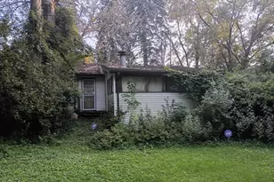 22W254 Irving Park Rd, Roselle, IL 60172 - Photo 3