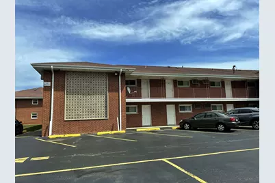 165 Dover Drive #18, Des Plaines, IL 60018 - Photo 1