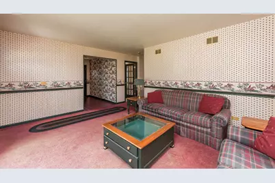 1939 Chestnut Street, Waukegan, IL 60087 - Photo 5