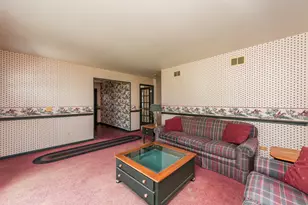 1939 Chestnut St, Waukegan, IL 60087 - Photo 5